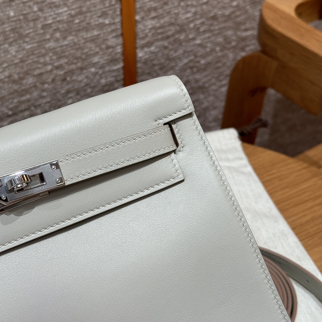 Hermes kelly danse M4Gris pale handbag (handmade to order)