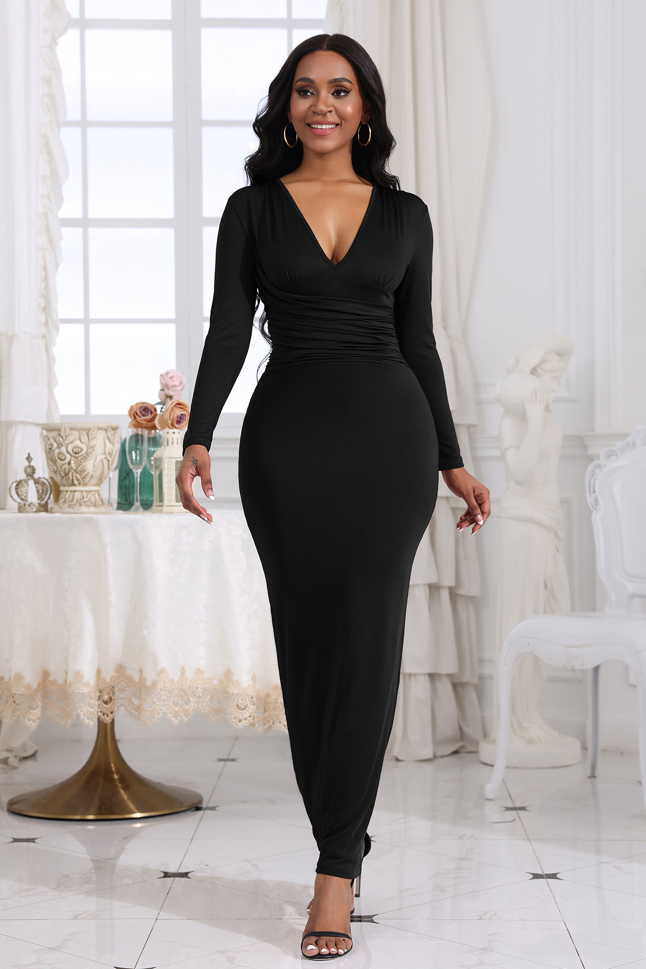 Black Fashionable sexy v-neck slim pleats solid color long sleeves dress