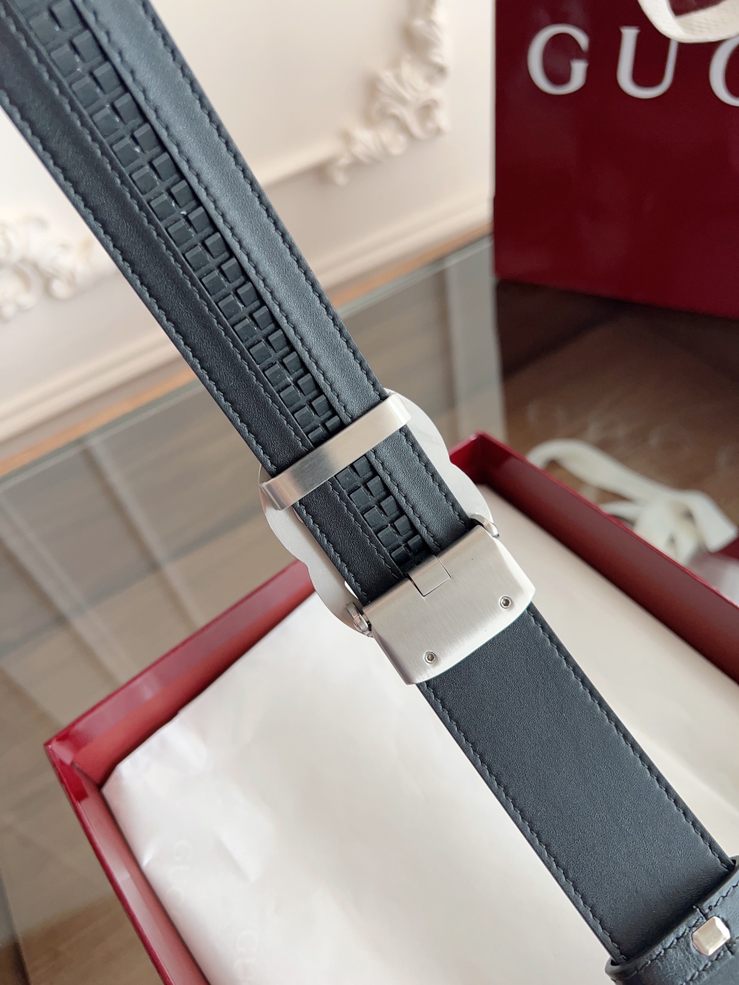Gucci automatic smooth buckle leather belt width 3.5CM