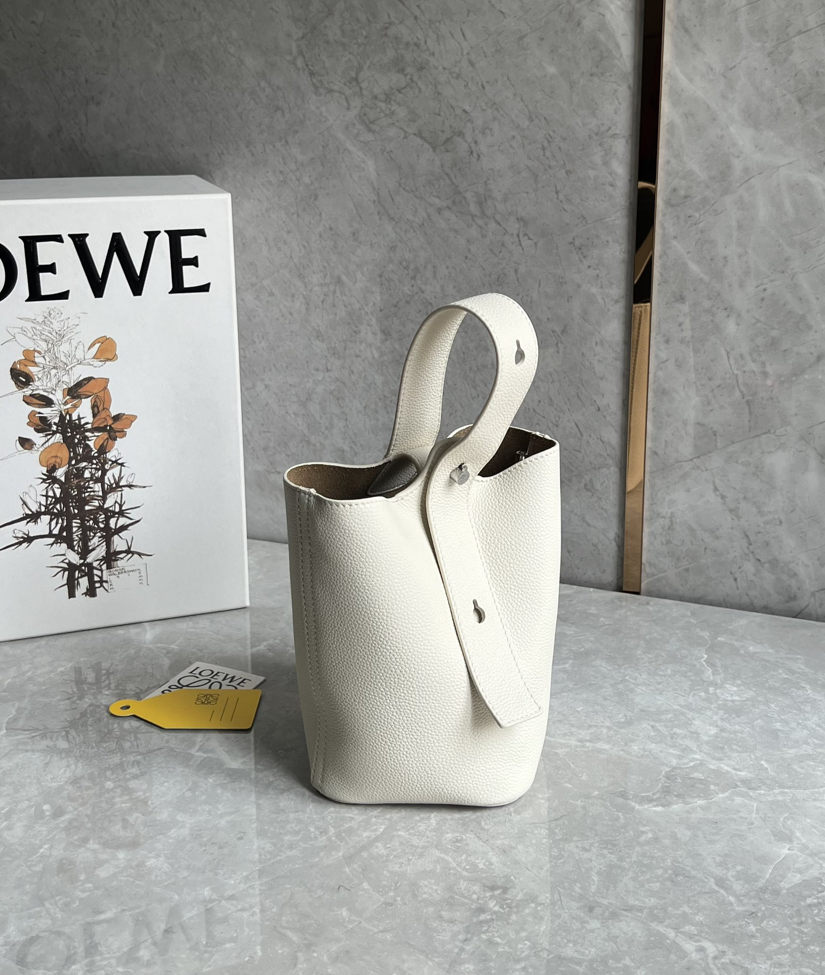Loewe Pebble mini bucket bag 0705