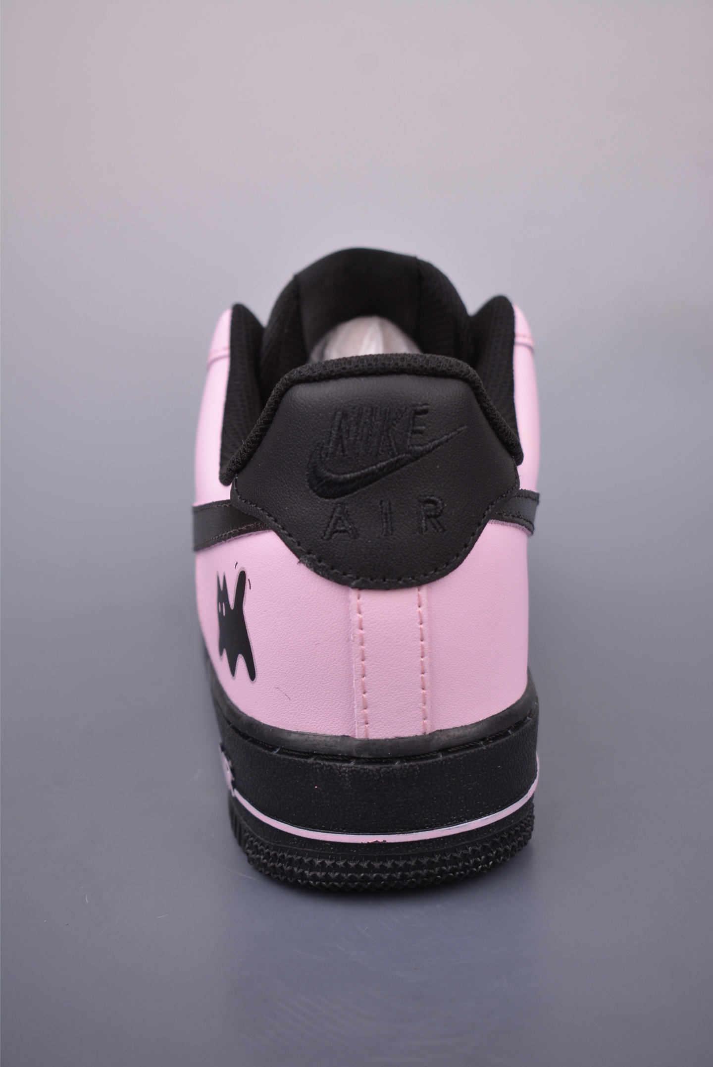 Nike Air Force 1 07 LV8 Low Sneakers Sweetheart Kitty Black Pink ZH0316-080