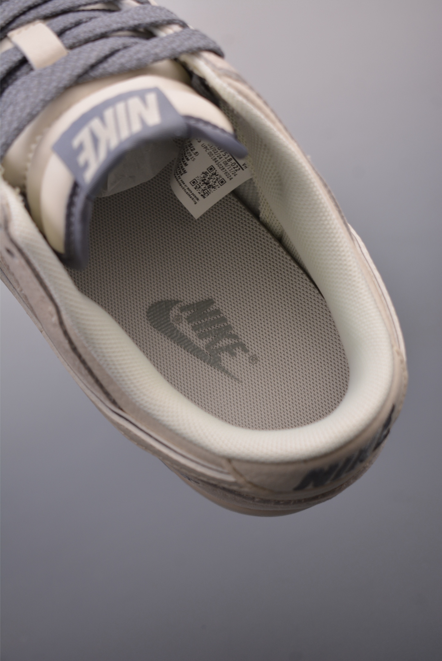 Nike By You SB Dunk Low Retro SP Off-White Dark Grey BB7518-022