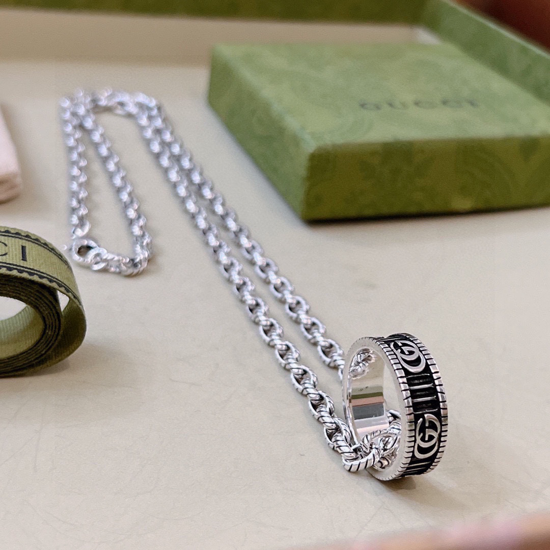 Gucci Anger Forest Series GG Ring Vintage Necklace