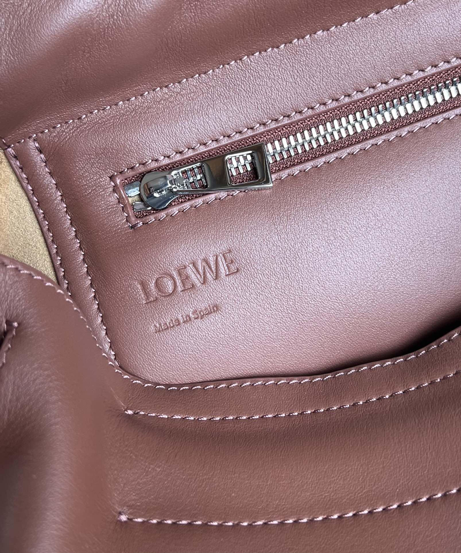 Loewe Flamenco satchel messenger bag 0901