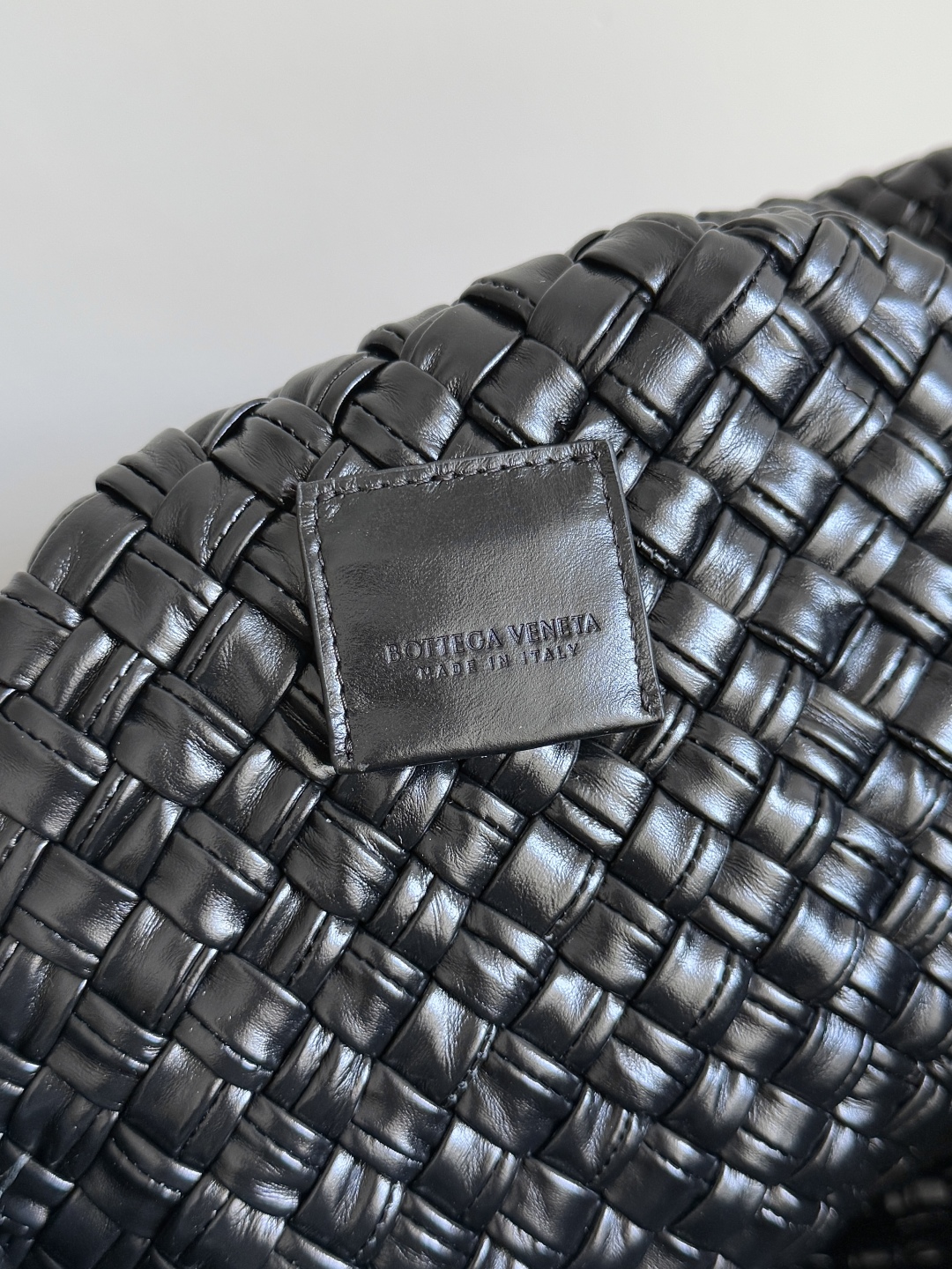 Bottega Veneta large Tosca Baci Baci handbag 765373