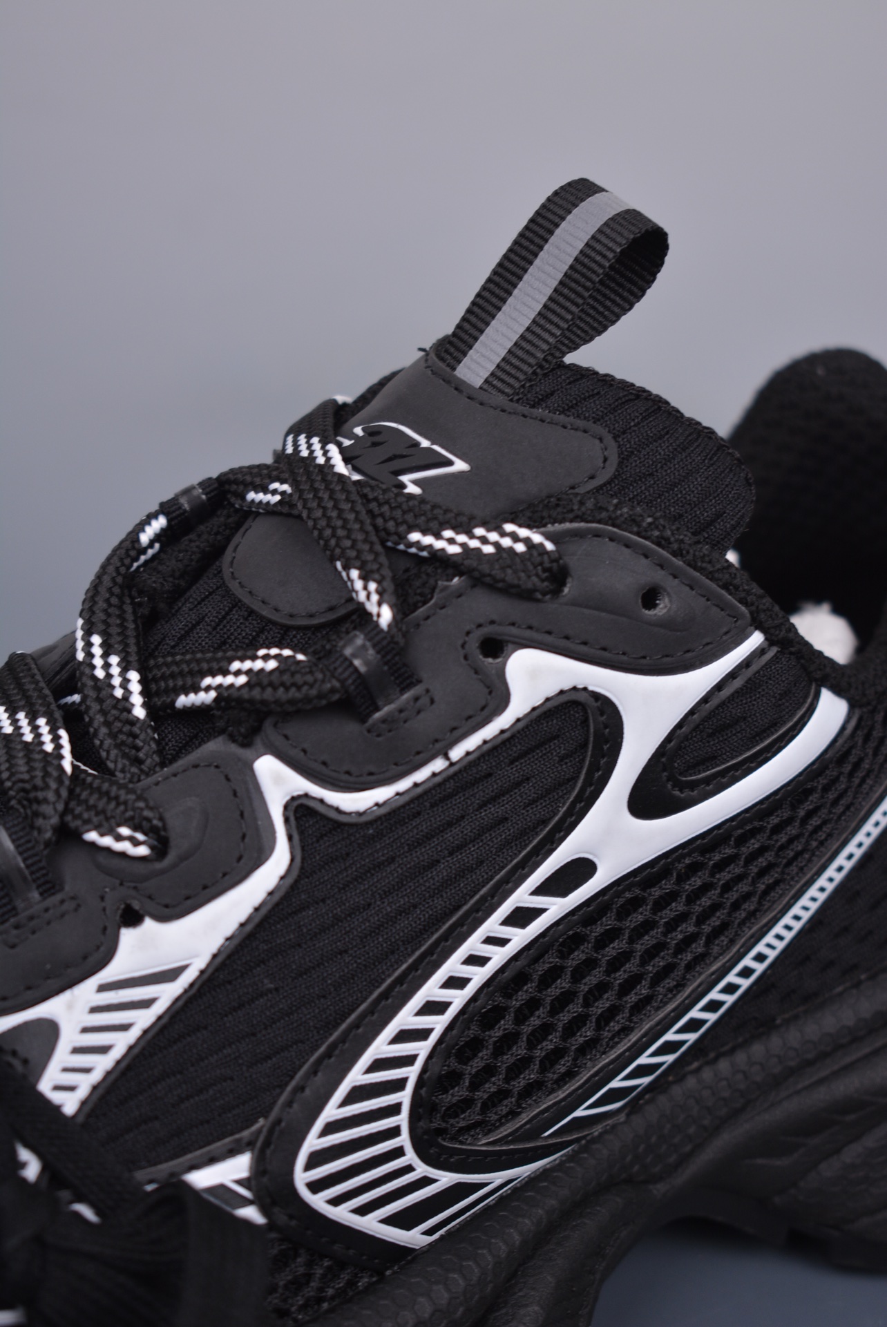 BALENCIAGA 3XL Sneakers Black and White
