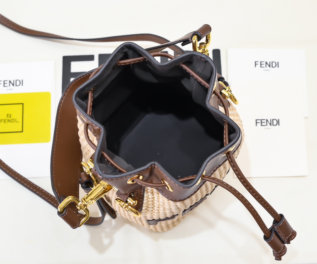 FENDI Mon Tresor Small Bucket Bag