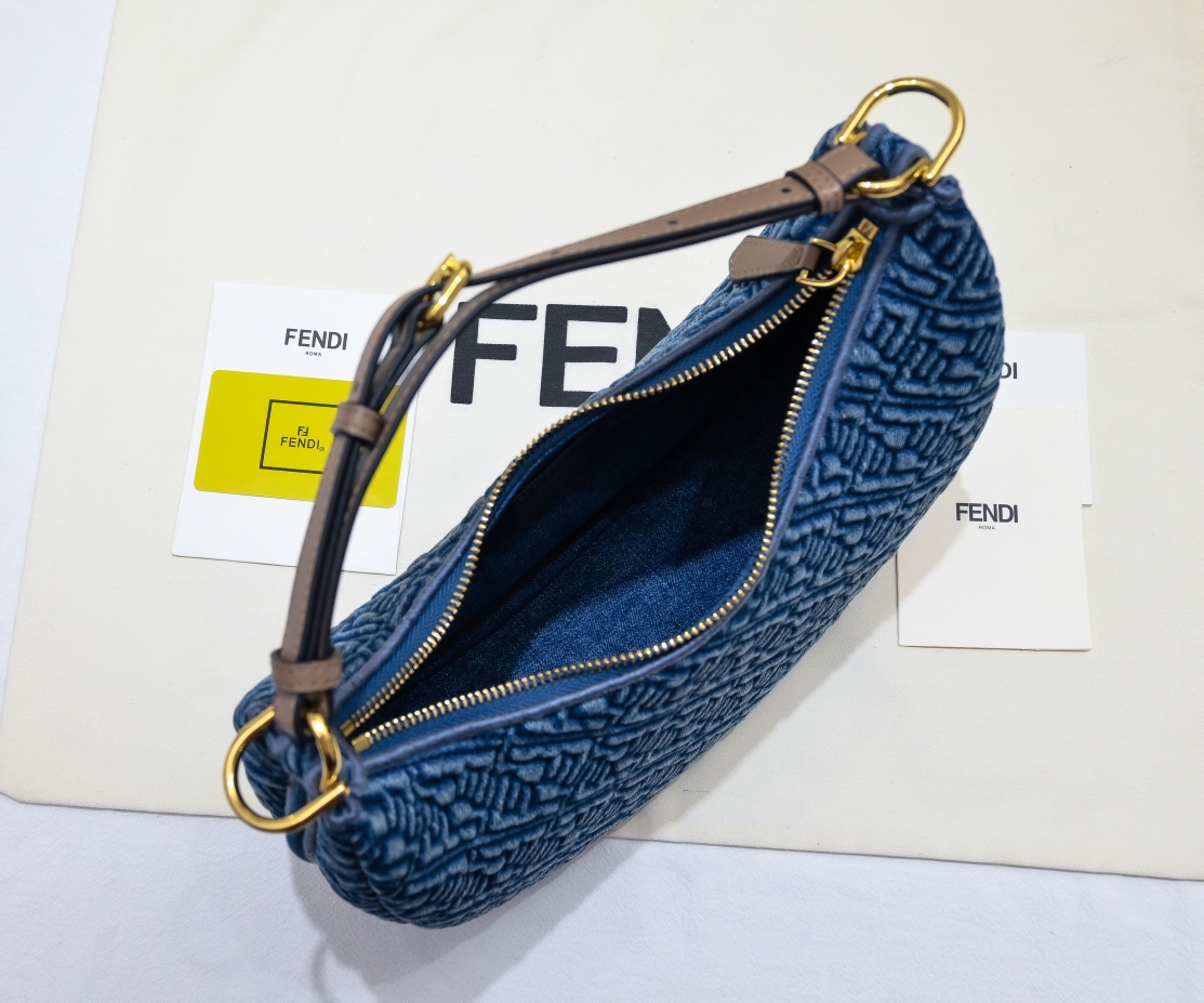 FENDI gray underarm large bag 2196