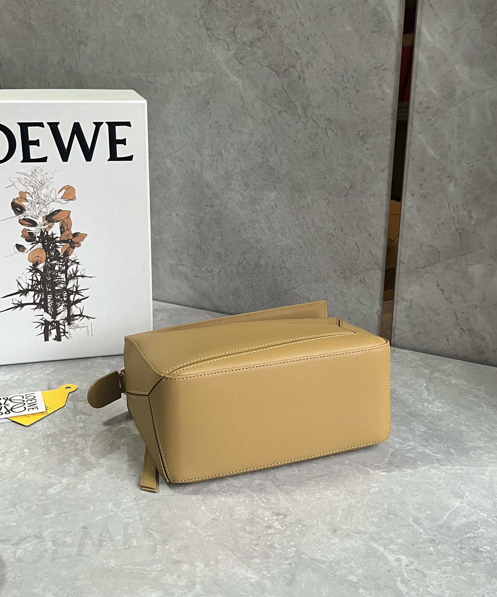 Loewe zzle bag with braided handle 0189
