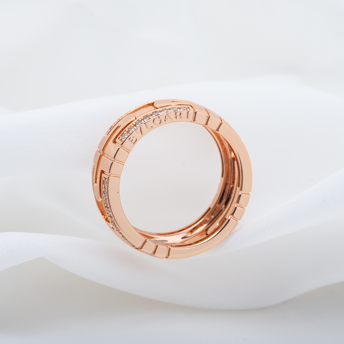 Bulgari Hollow Diamond Ring