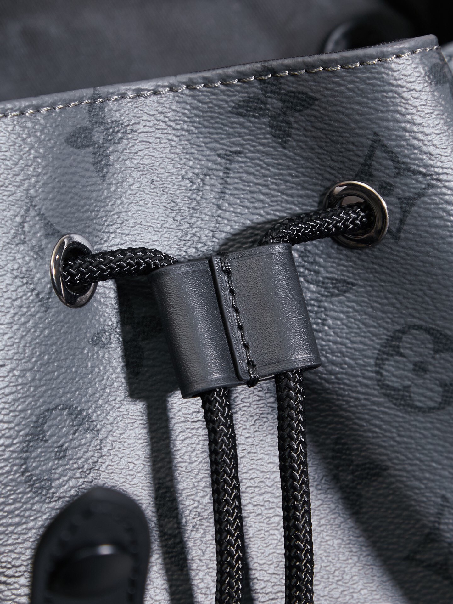 Louis Vuitton CHRISTOPHER Small Backpack Series m46331
