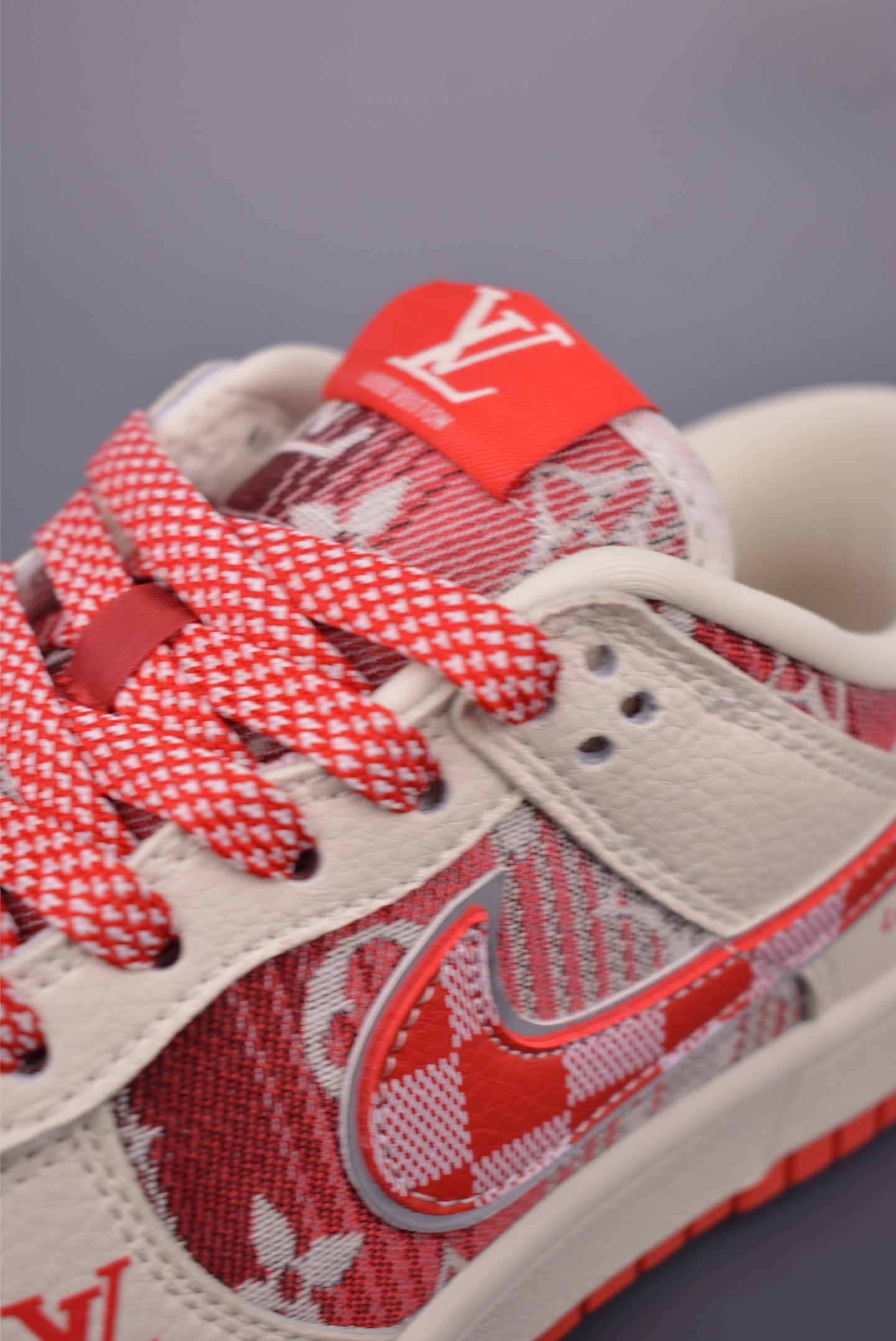 LV x Nike SB Dunk Low 