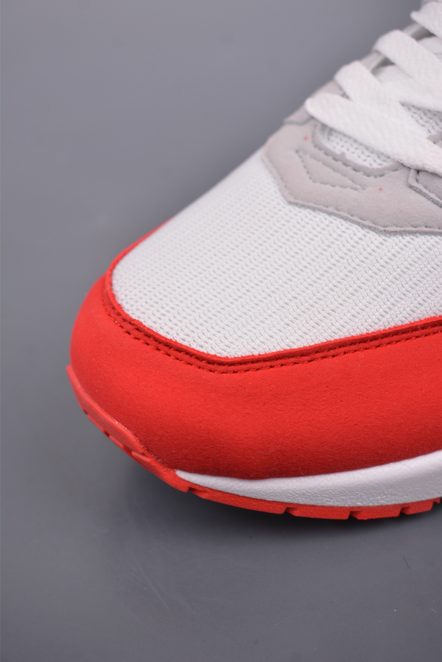 Nike Air Max 1'87 running shoes white, gray and red classic HQ5882-100