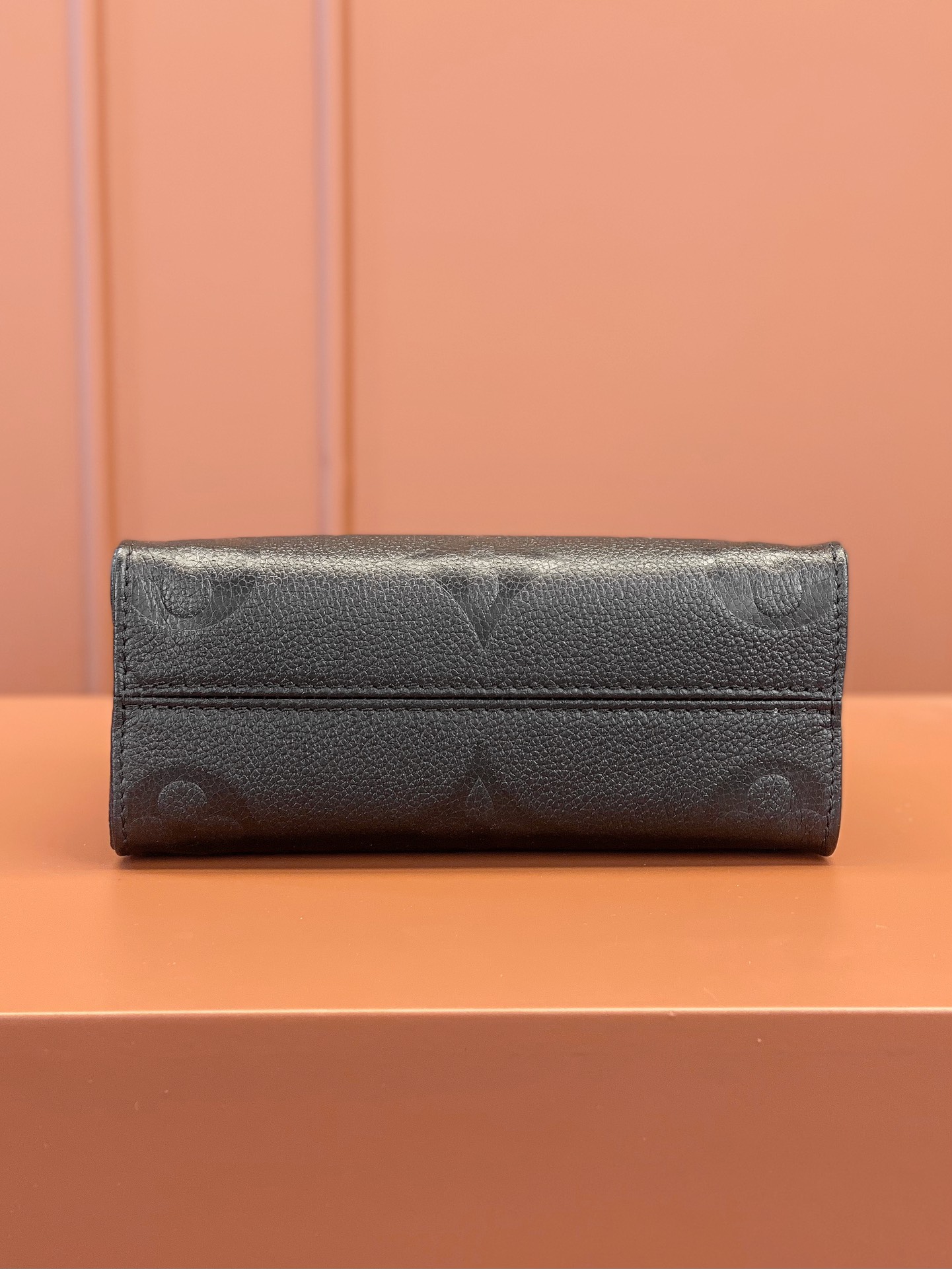 Louis Vuitton ONTHEGO BB Handbag M46993