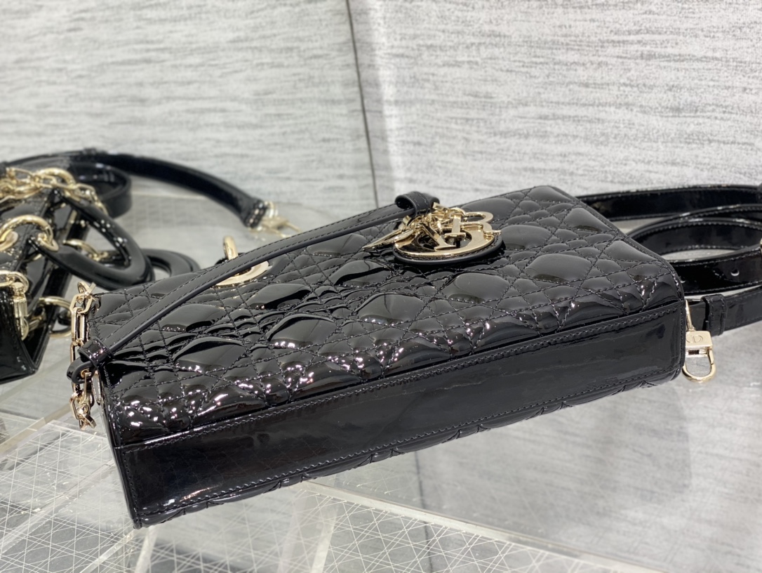 Dior D-joy Medium Patent Leather Bag