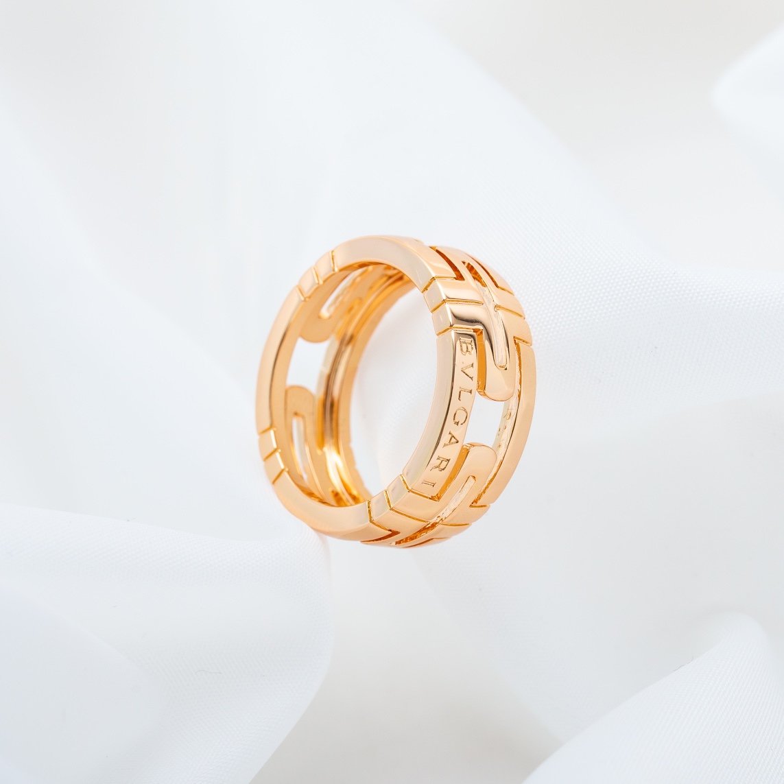 Bulgari hollow ring