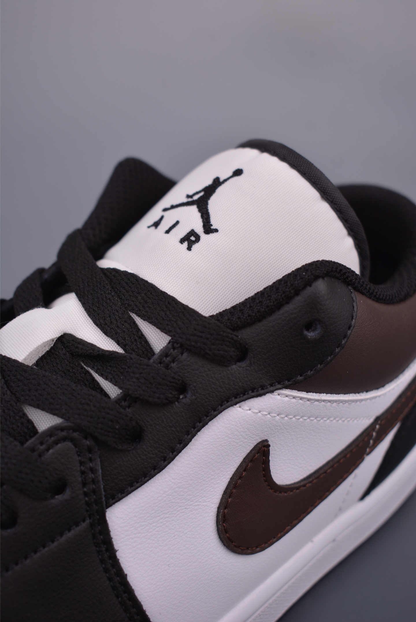 Nike Air Jordan 1 Low 