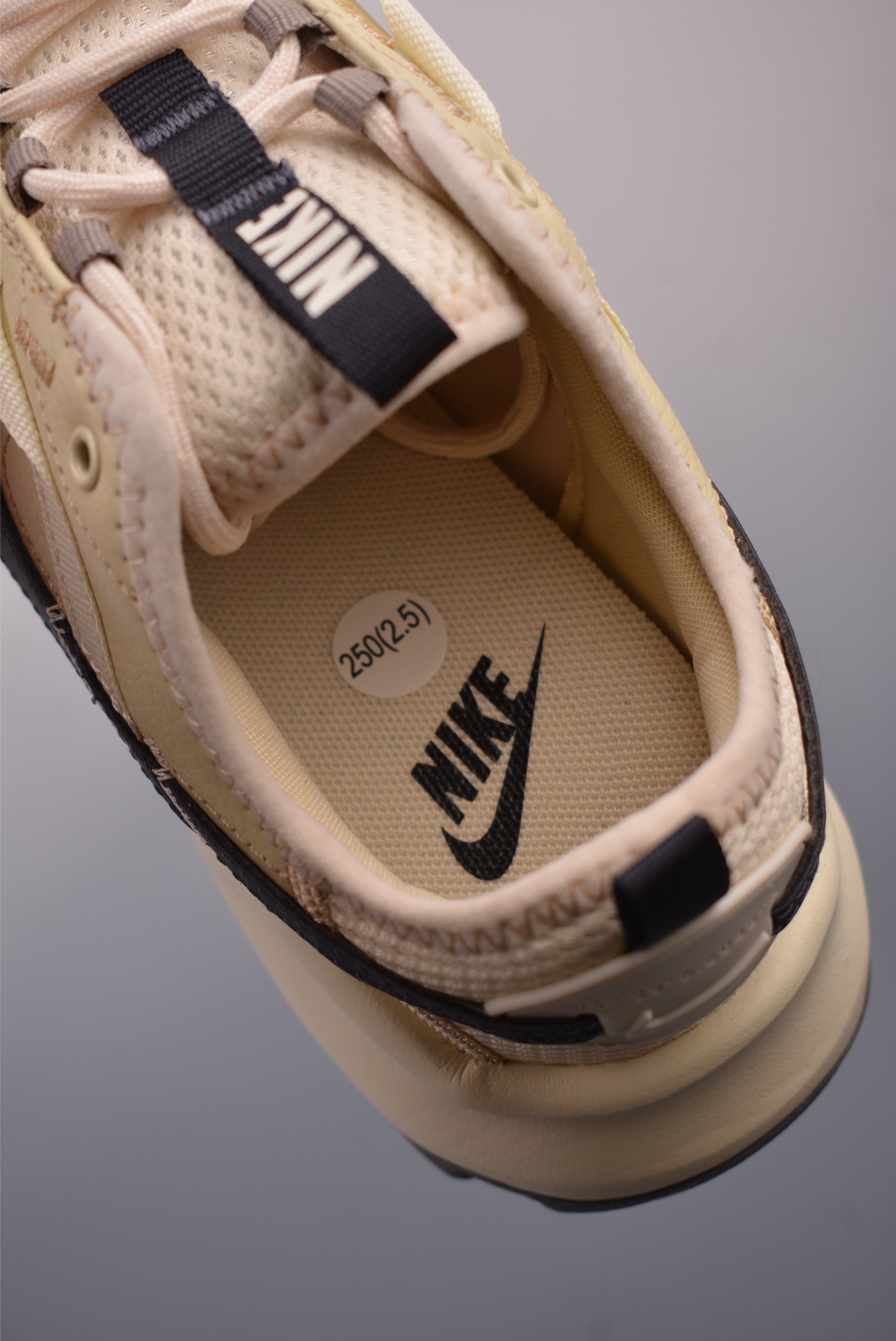 Nike TC 7900 running shoes beige black rubber sole DD9682-200