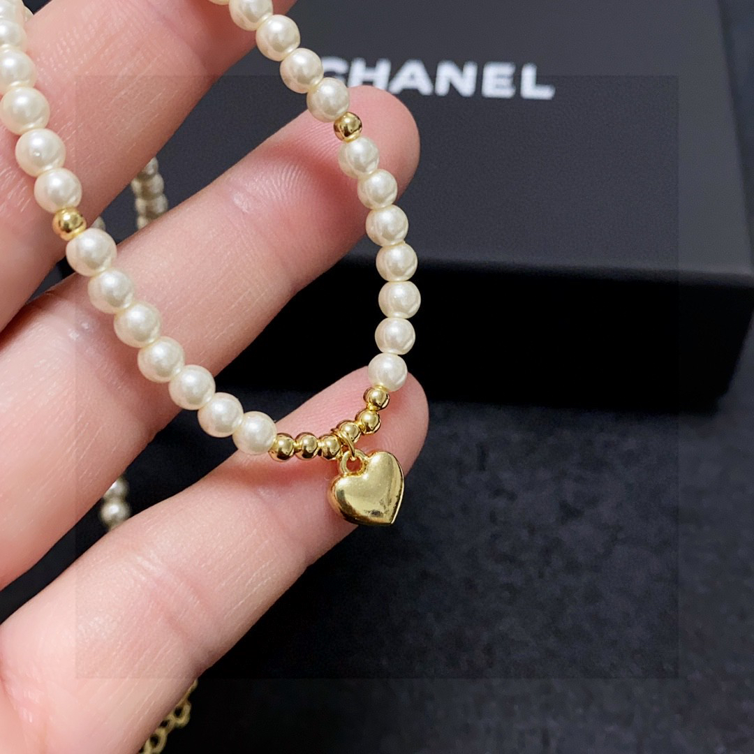 Chanel New Korean Pearl Necklace