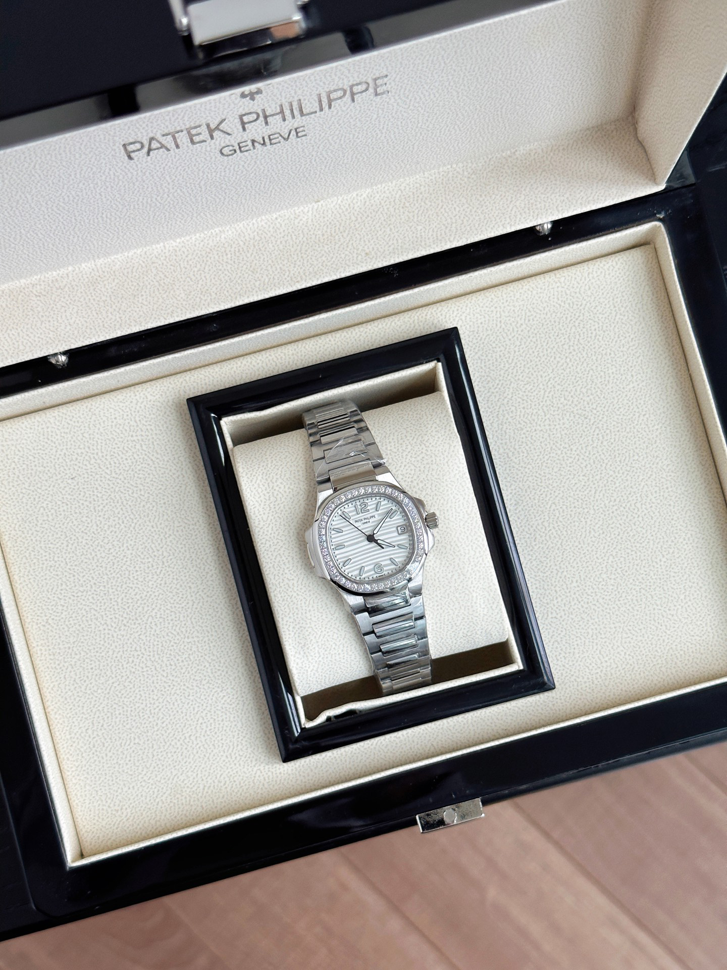 Patek Philippe PP Nautilus 7010 Series