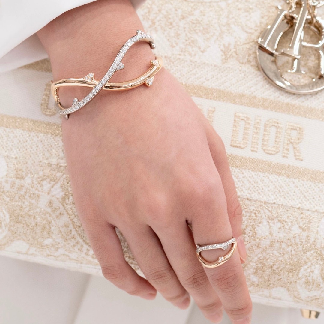 Dior vine ring