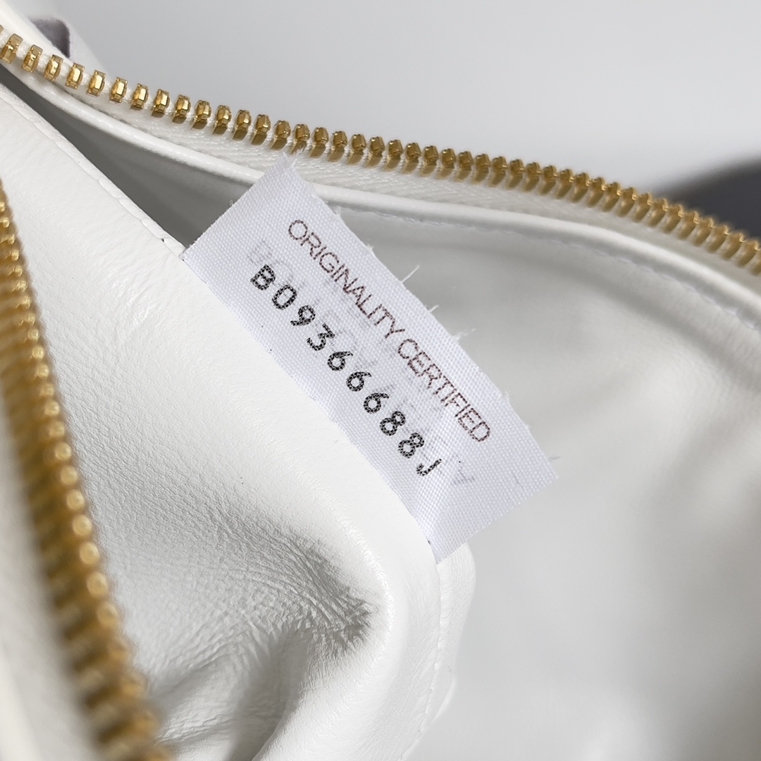 Bottega Veneta Year of the Snake Limited Edition Wallace Handbag 754443