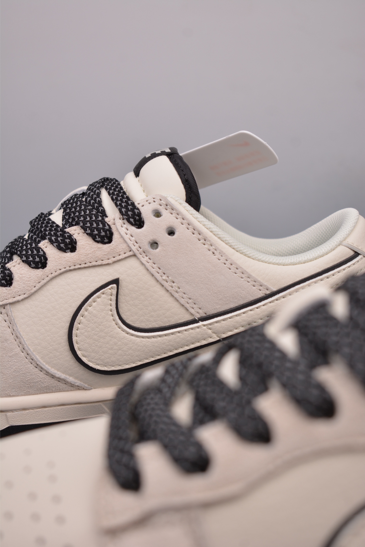 Nike By You SB Dunk Low Retro SP Off-White Black Logo BB7518-023