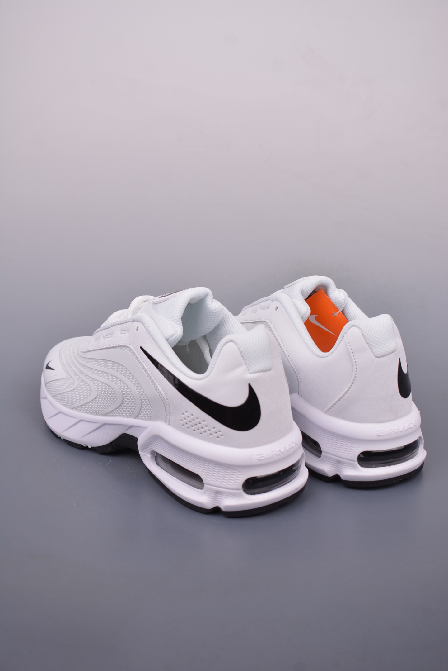 NIKE AIR MAX FIRE 2025 