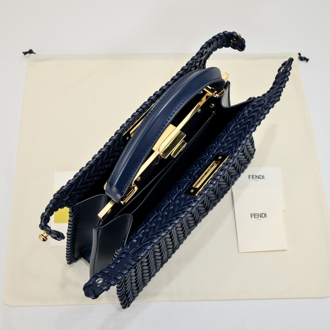 FENDI Iconic ekaboo ISeeU Large Bag 3317