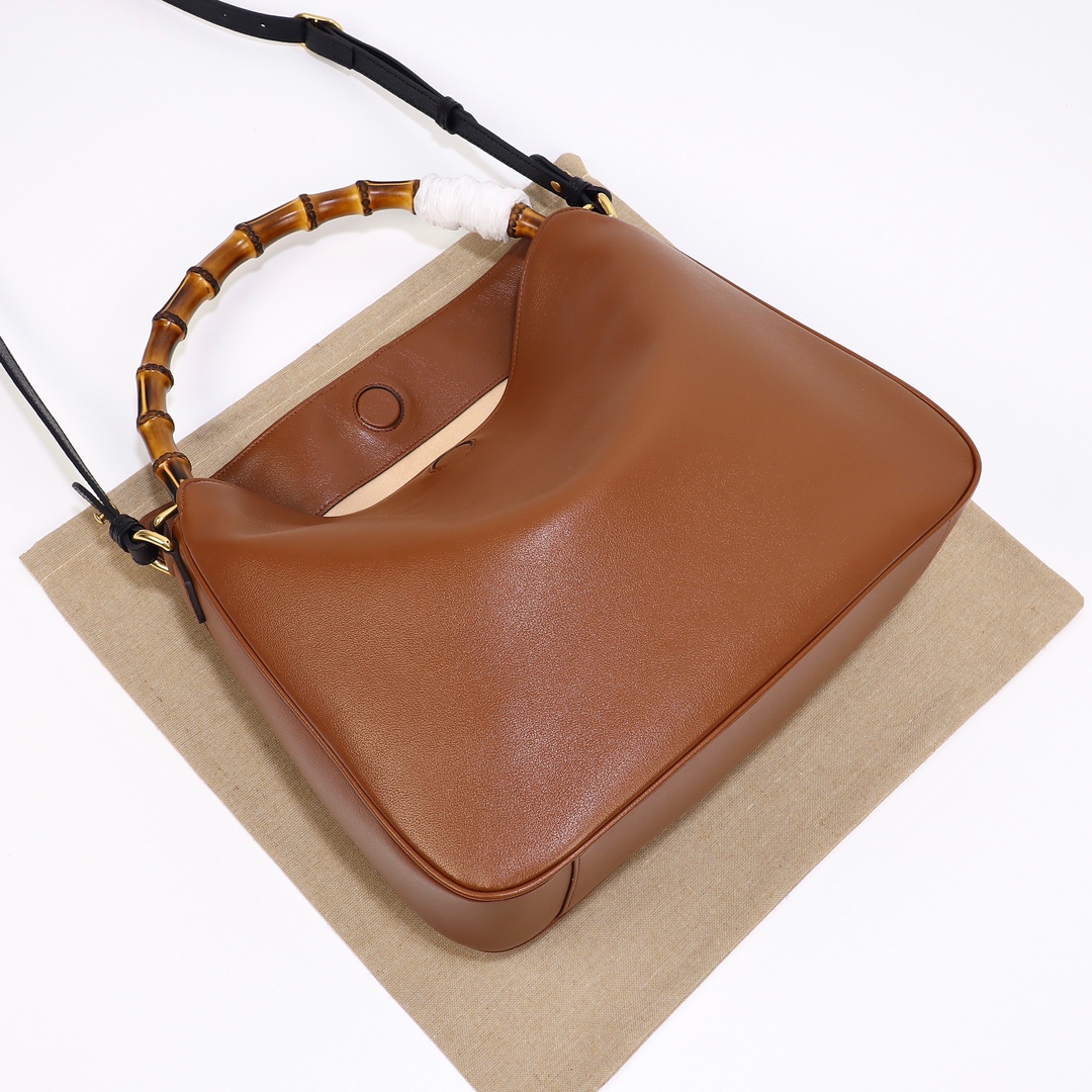 Gucci Diana large shoulder bag 746245 UAAAY 2548