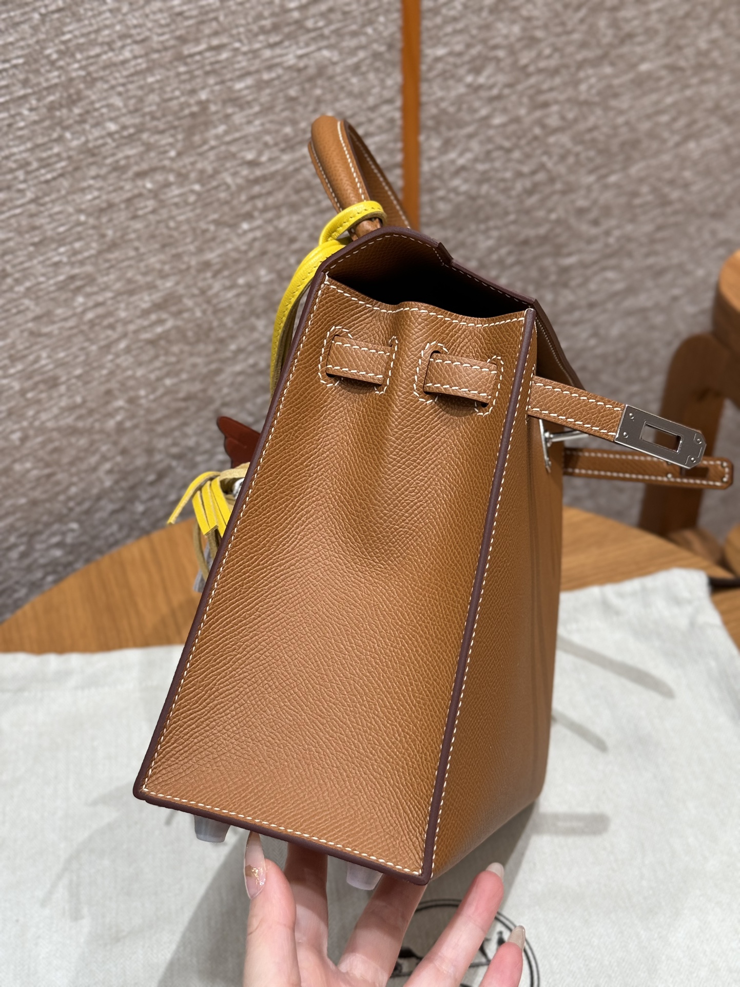 Hermès Kelly 37gold Handbag(Handmade to order)