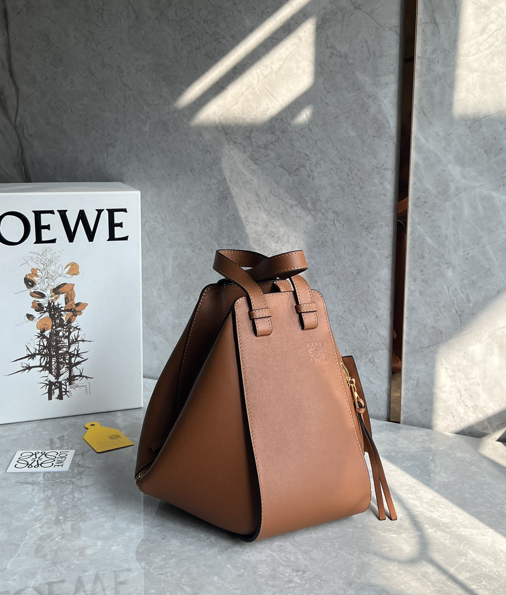 Loewe Hammo bag 0216