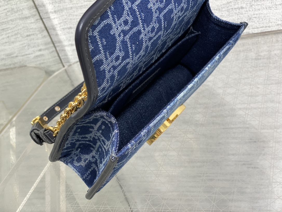 Dior Montaigne Denim Series Chain Bag