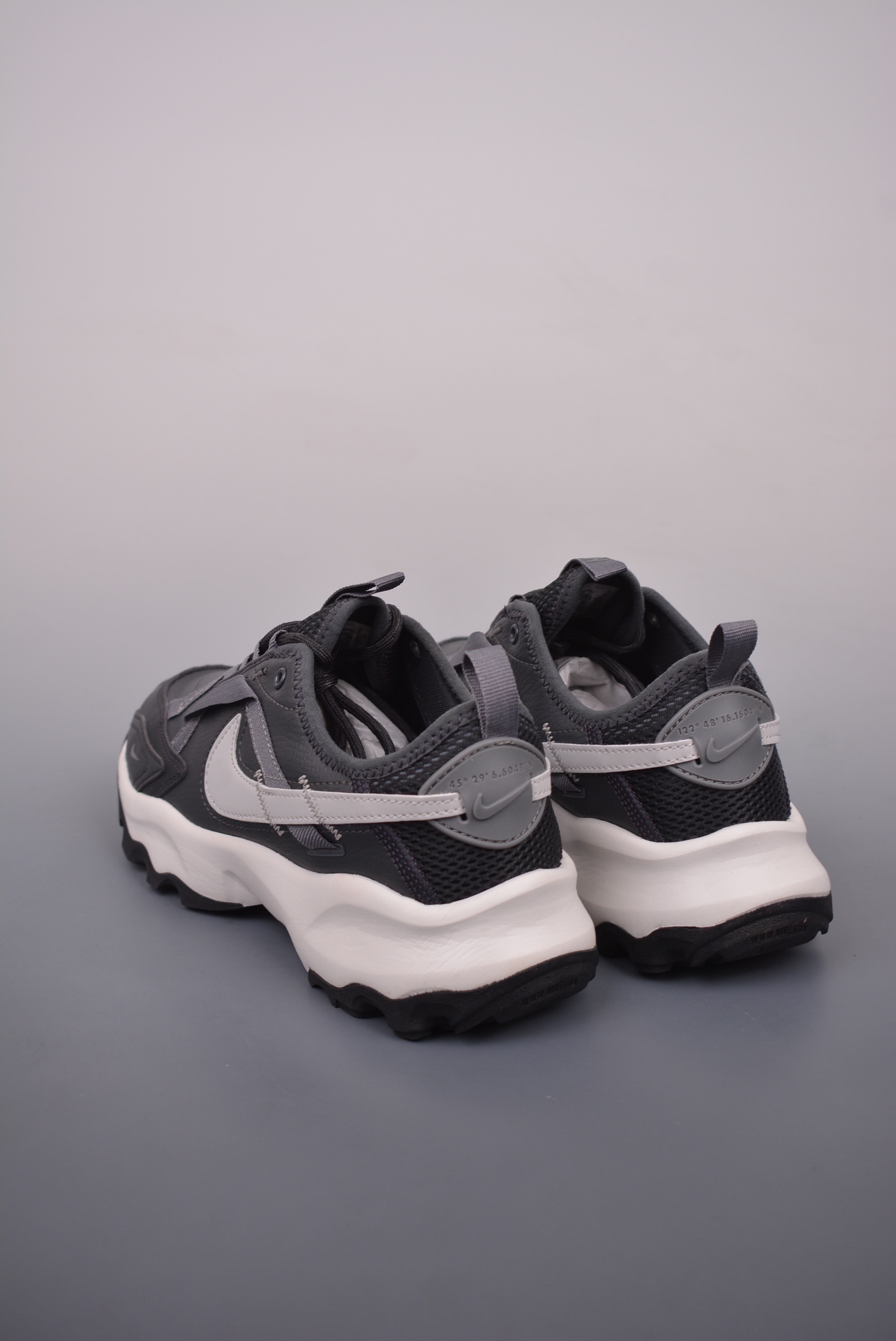 Nike TC 7900 Black Smoke Grey DD9682-001