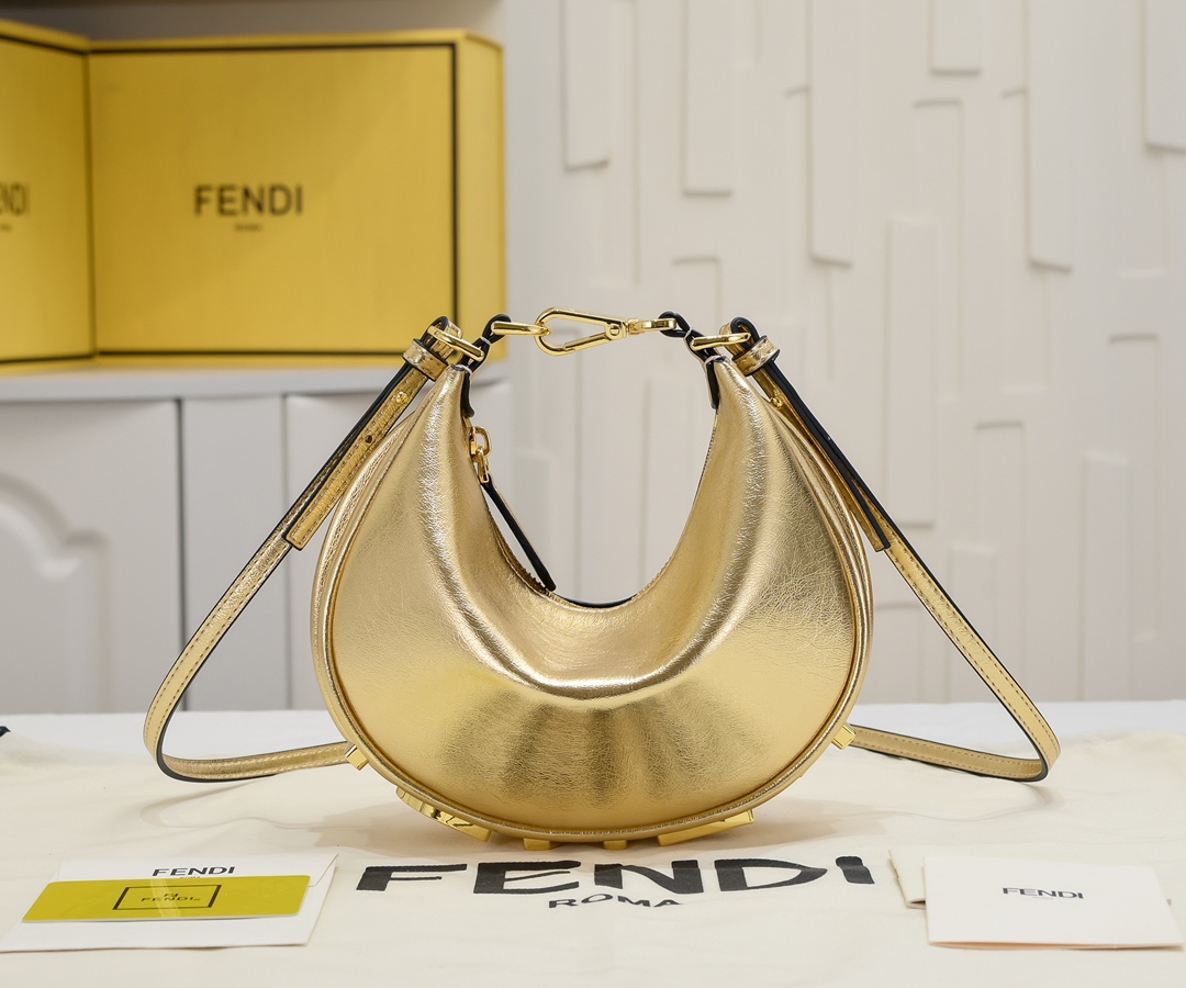 FENDI praphy underarm bag 1009