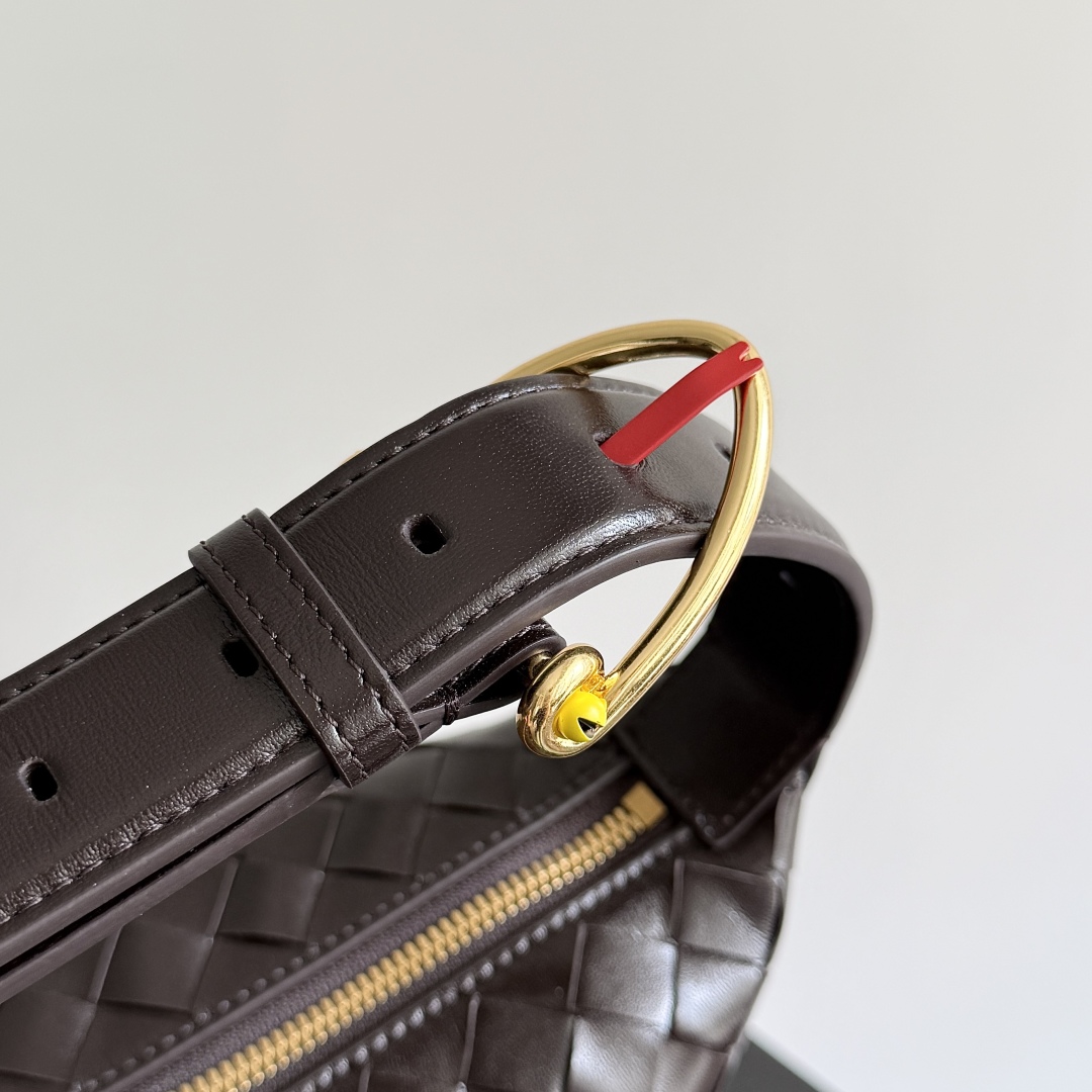 Bottega Veneta Year of the Snake Limited Edition Wallace Handbag 754443