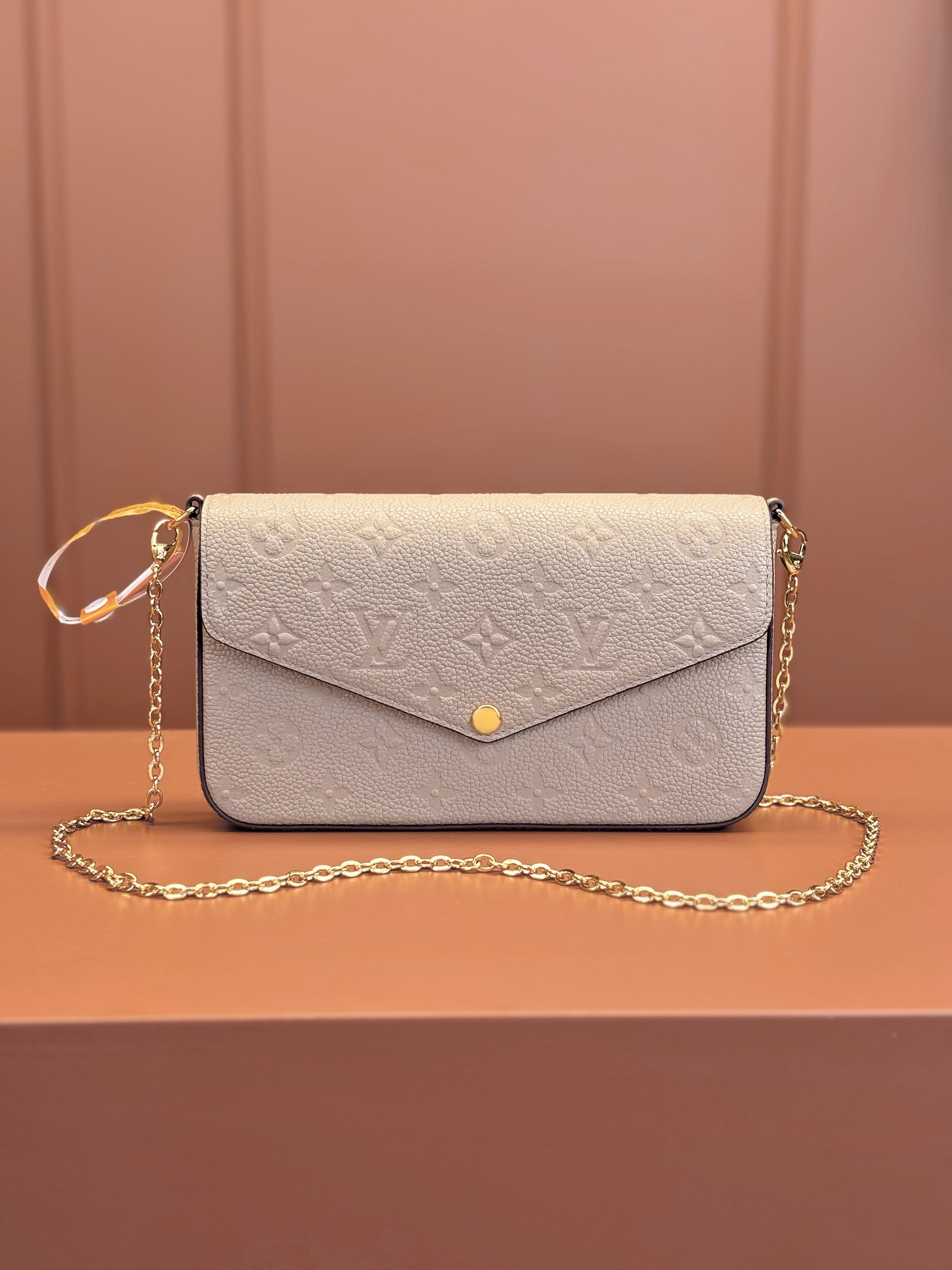 Louis Vuitton POCHETTE FÉLICIE Chain Bag M82609