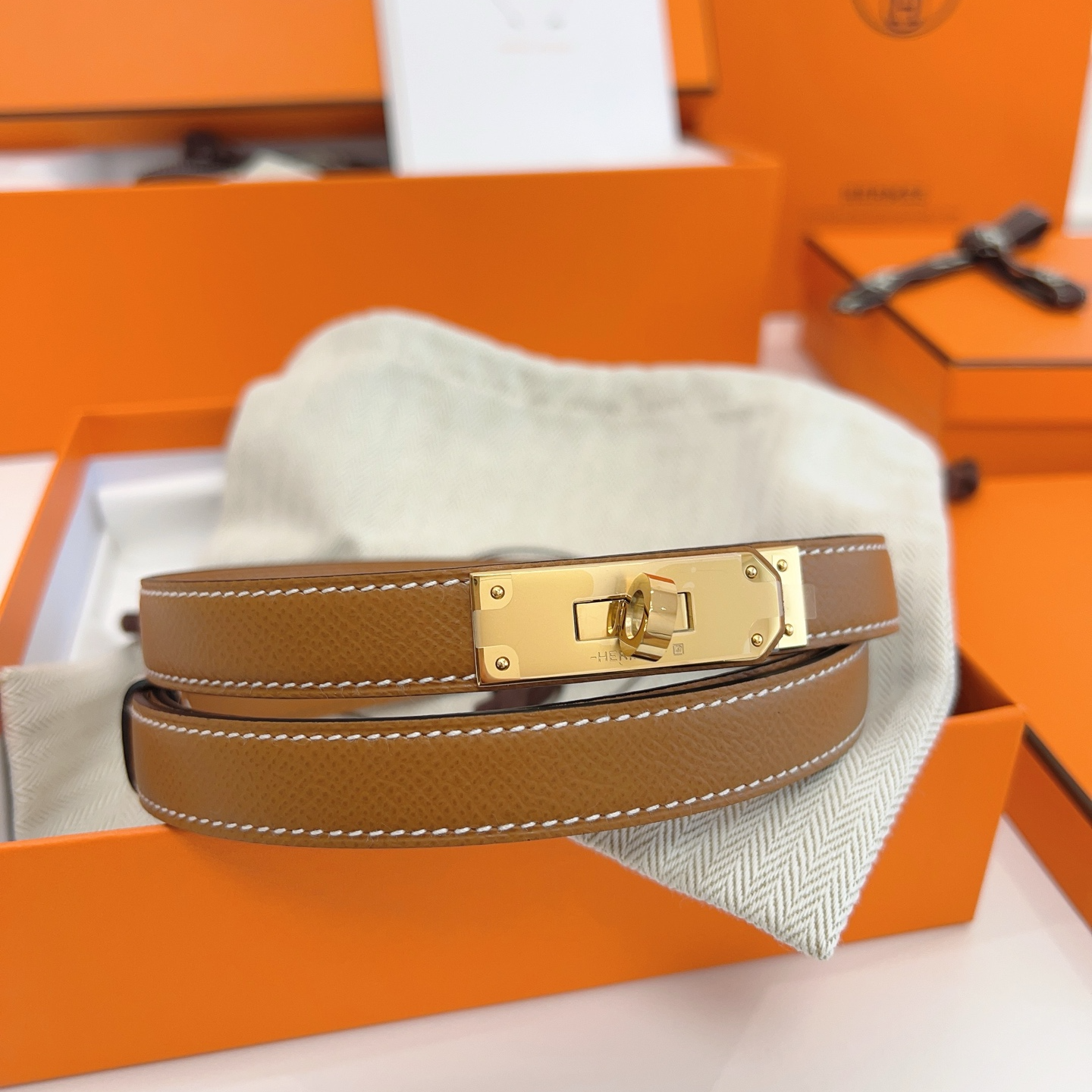 Hermès Women's Belt 1.8CM Width