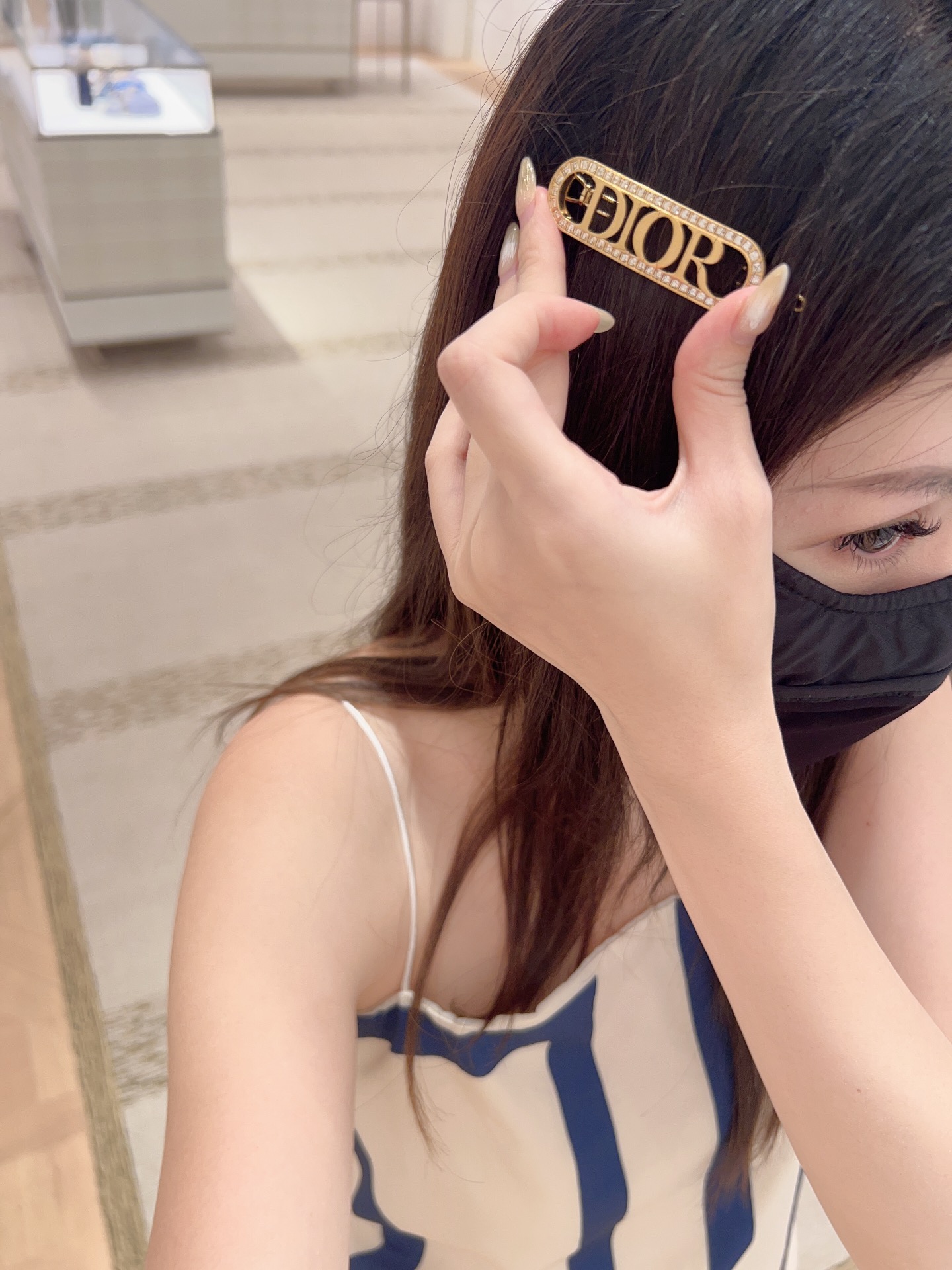 Dior letter full diamond hairpin