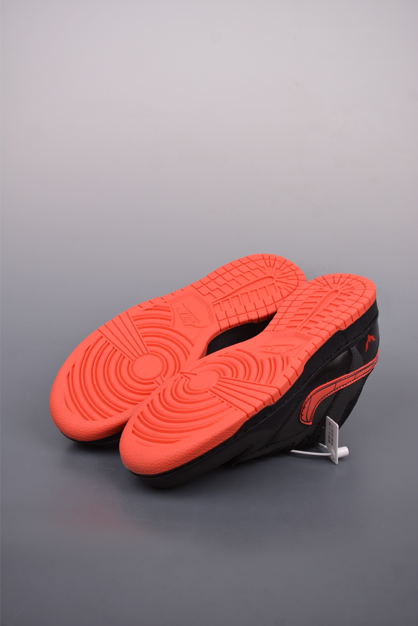 BATMAN BEYOND x NIKE DUNK Black and Red