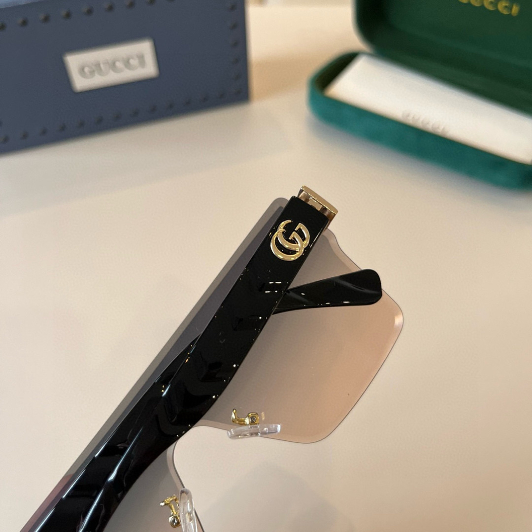 Gucci rimless sunglasses