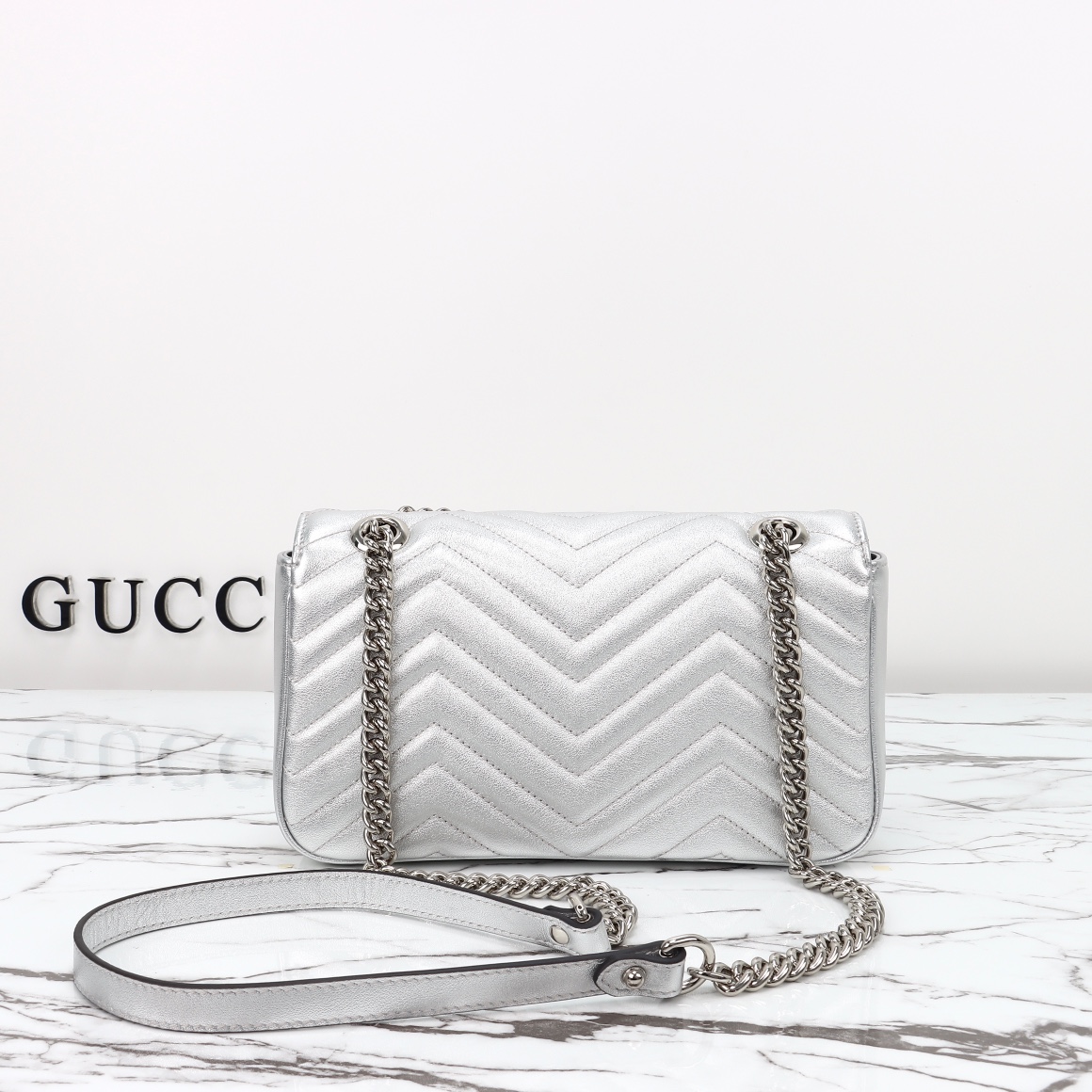 Gucci GG Marmont medium shoulder bag ‎ ‎ ‎443497 AAESP 8106