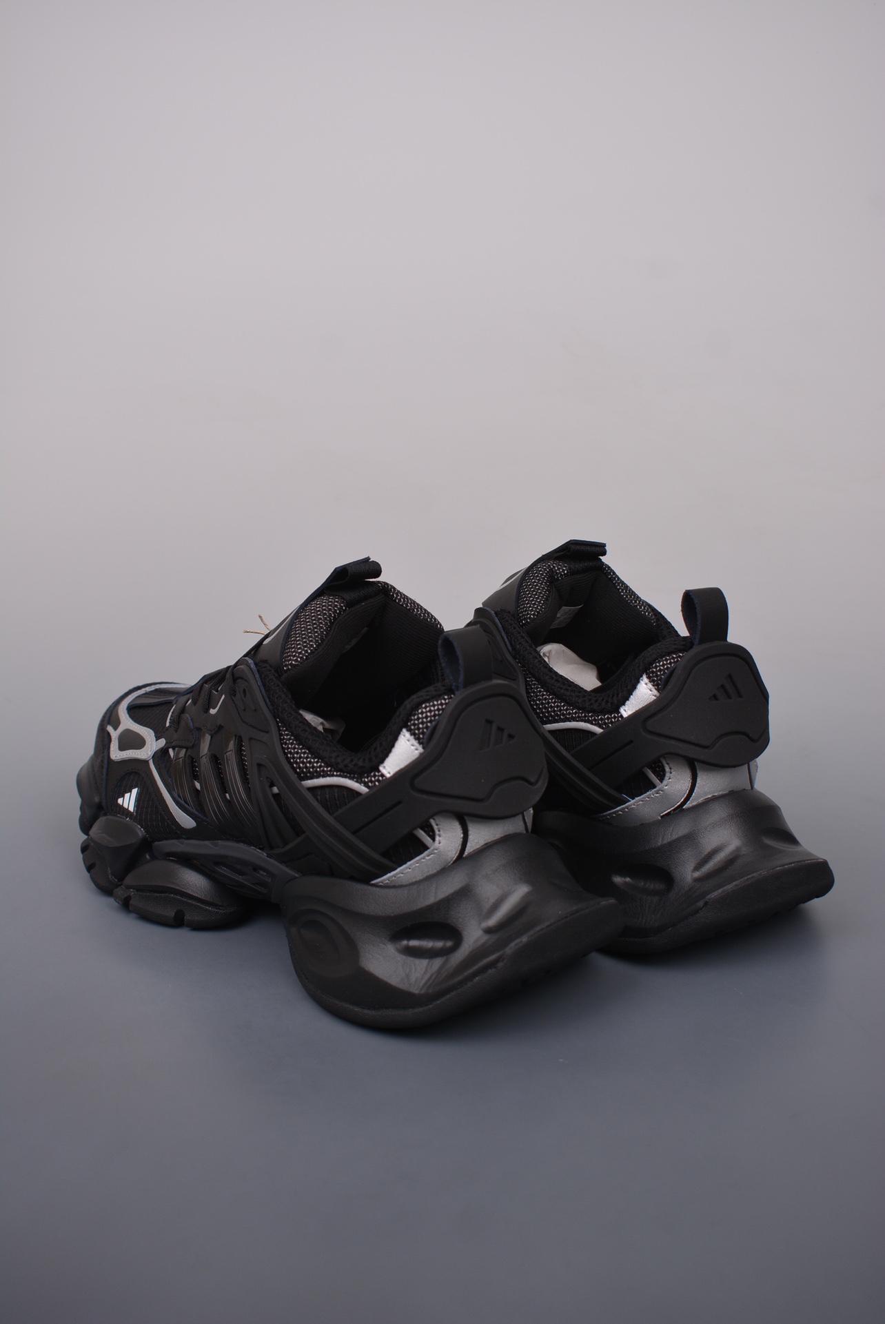 Adidas XLG Runner Deluxe Black, Silver and White IH0070