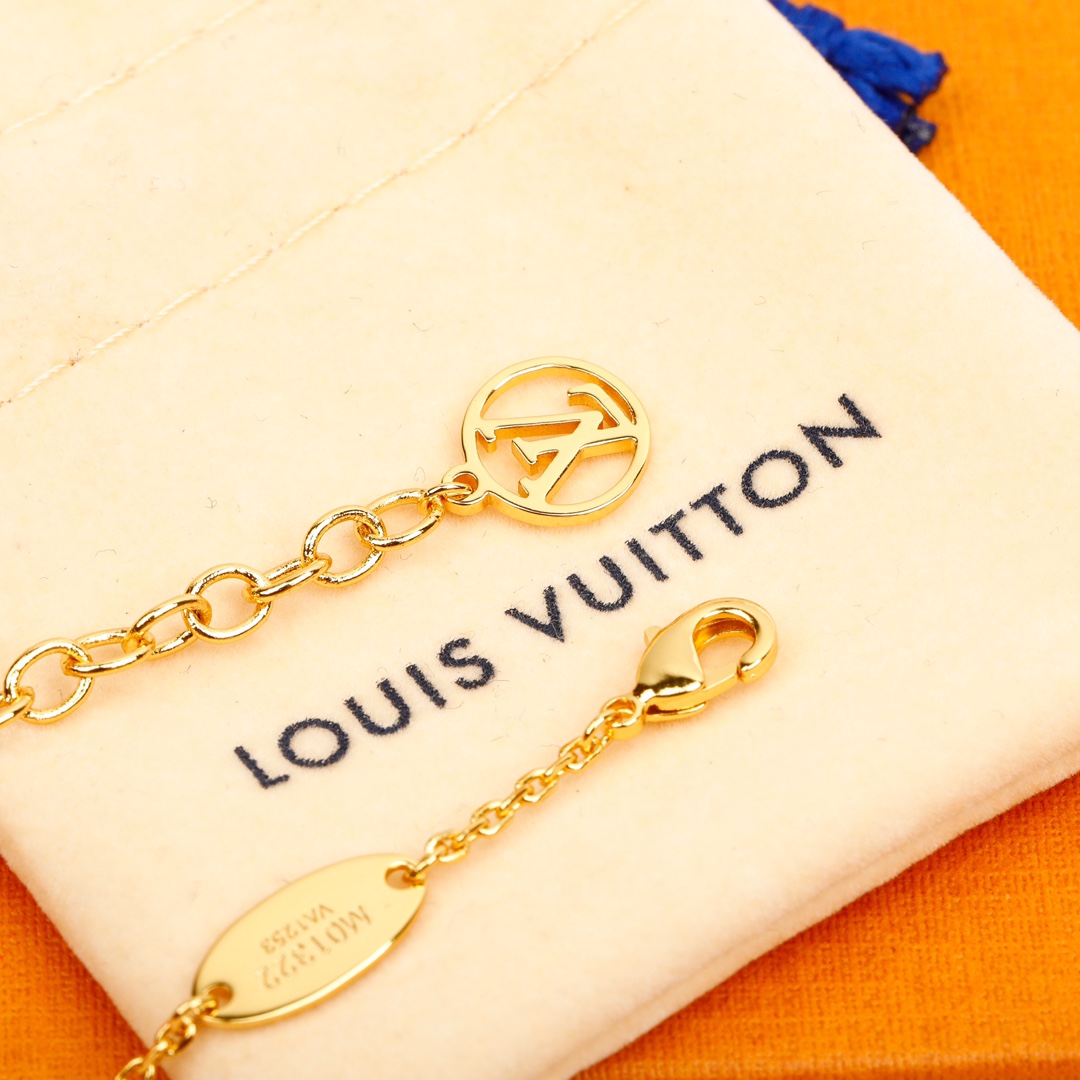 Louis Vuitton logo diamond necklace
