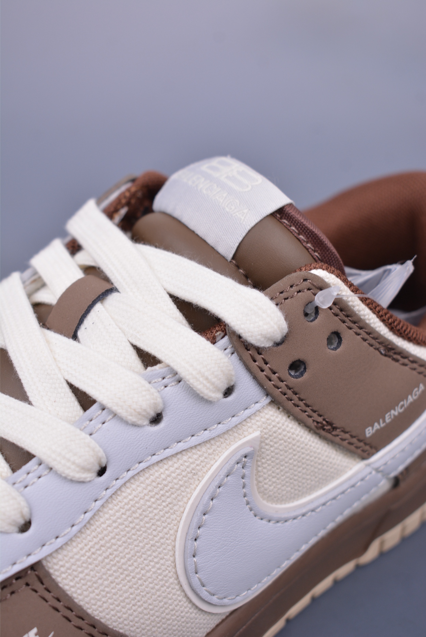 Balenciaga x Nike SB Dunk Low sneakers Coffee White XD1588-201