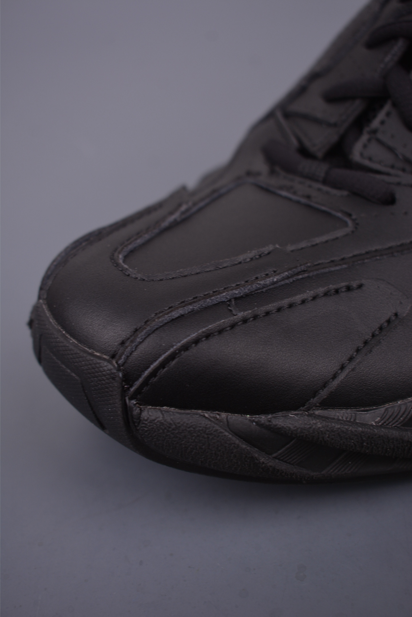 BALENCIAGA Monday Sneaker 