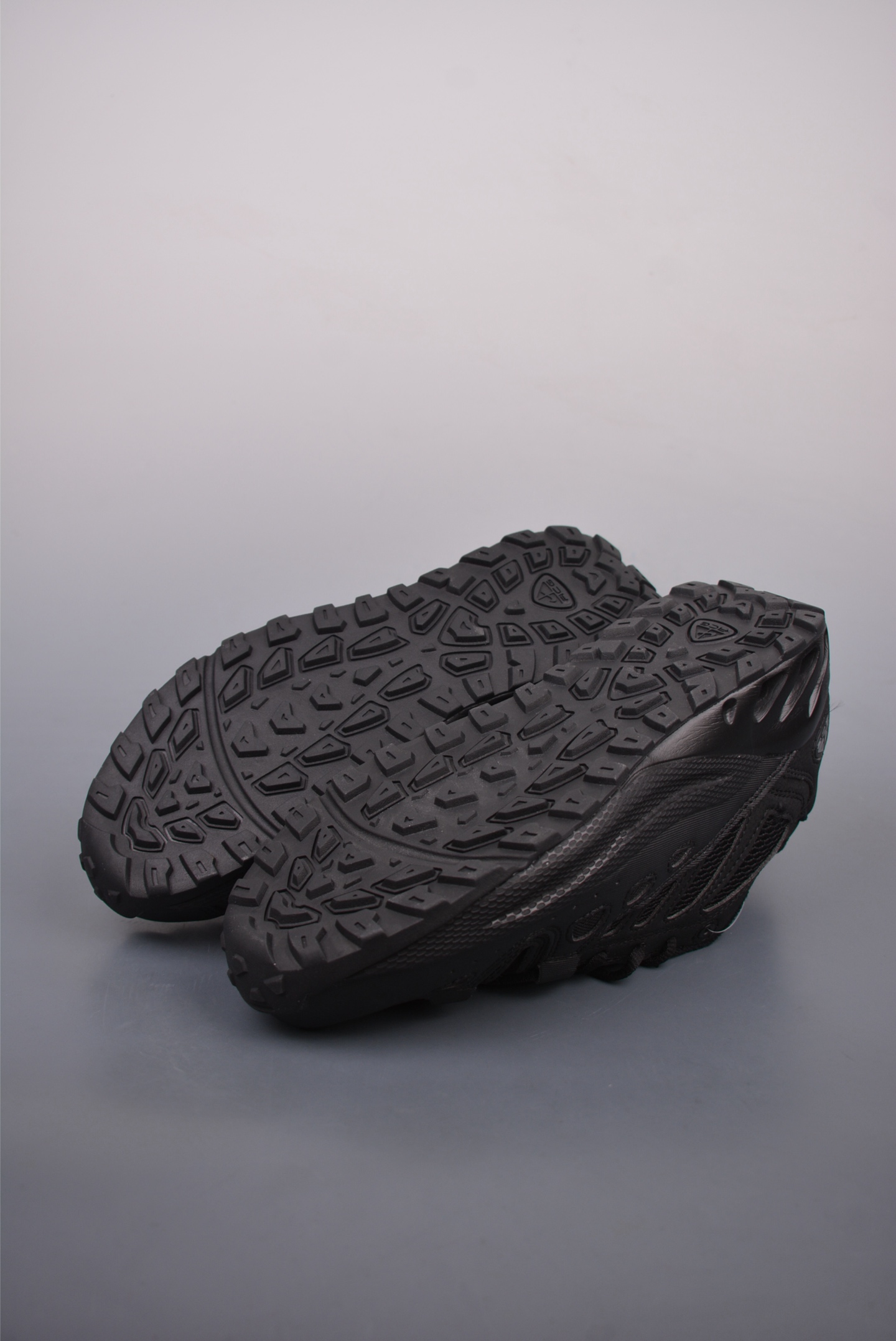 Nike ACG Air Exploraid Black Warrior FJ1920-310