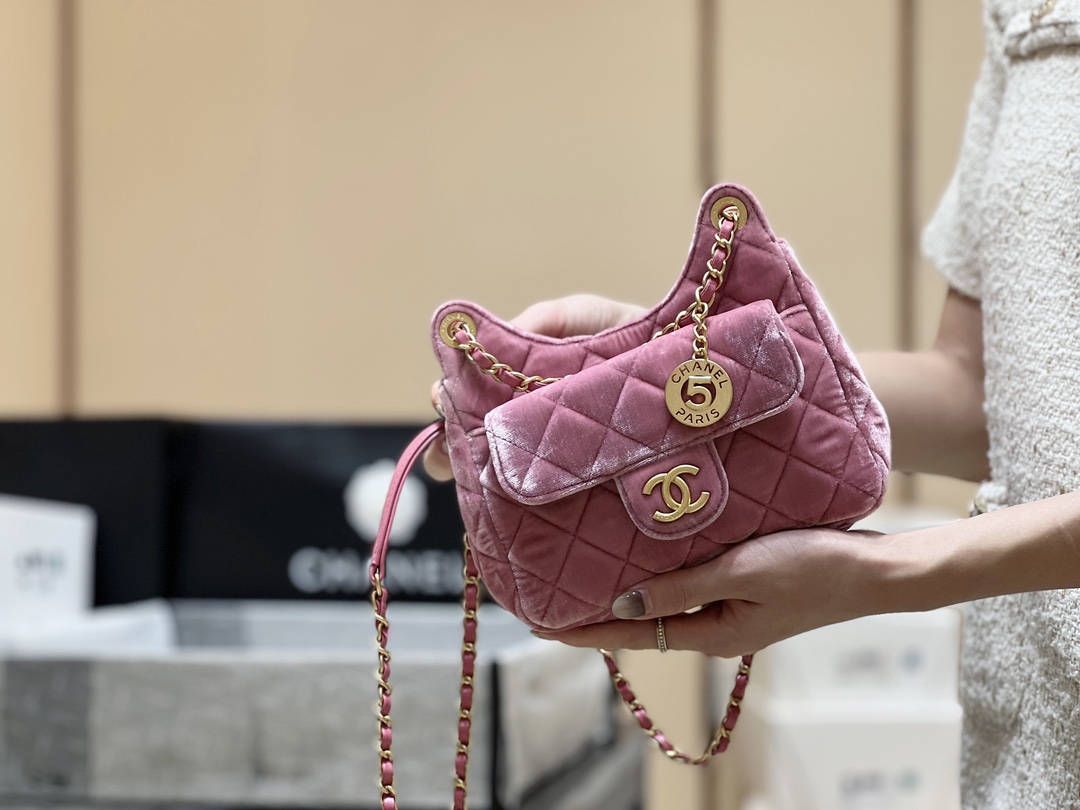 Chanel 23B velvet hobo AS4323