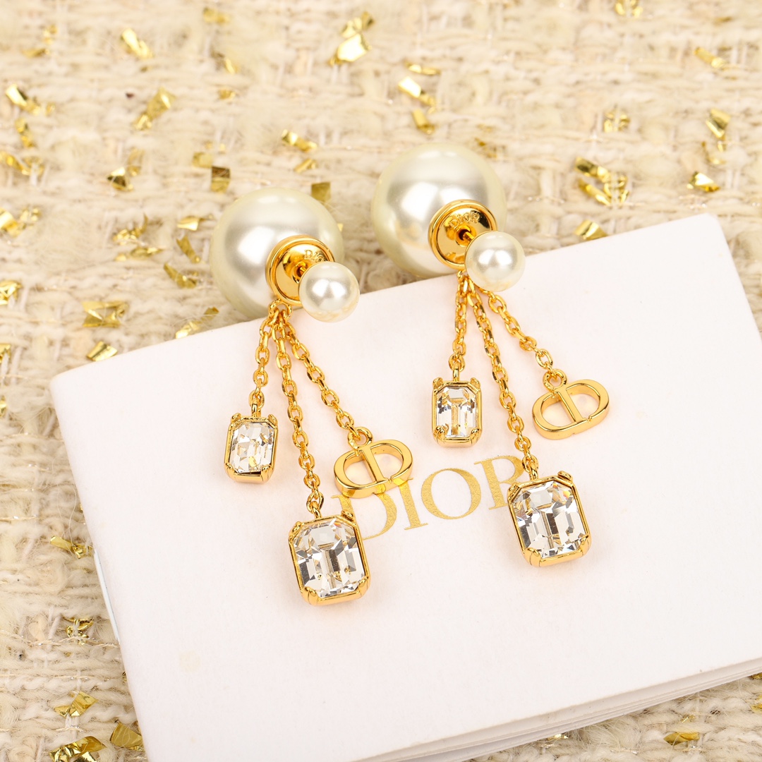 Dior large and small pearl tassel rhinestone earrings