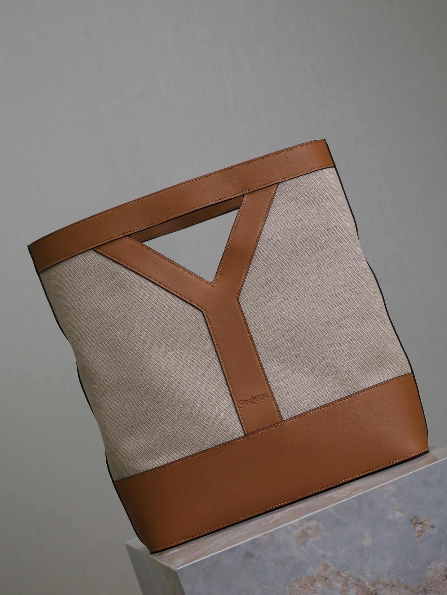 Yves Saint Laurent 24ss Autumn and Winter Limited Briefcase 817603